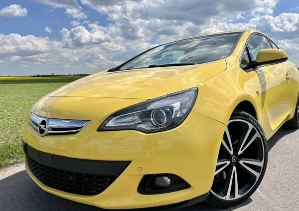 Opel Astra cena 32900 przebieg: 169000, rok produkcji 2012 z Gostyń małe 436